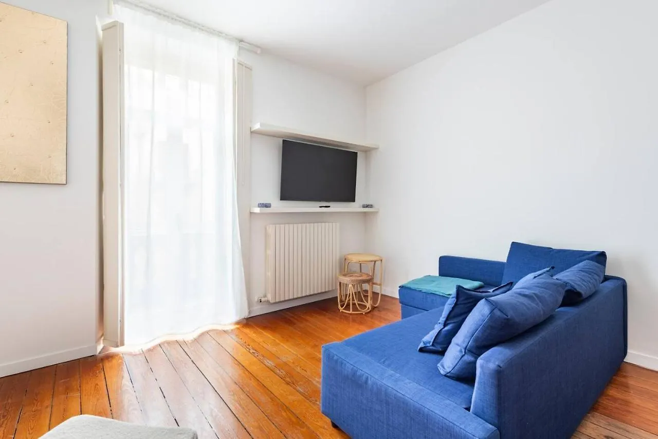 Apartment Bocconi 2 Camere In Stile Corte Milanese Italy